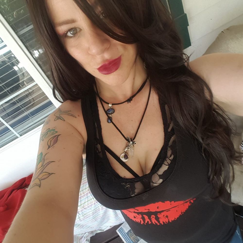 Meet your Posher, Tiffanie